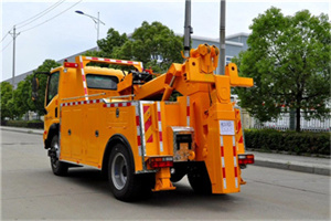 贡嘎高速路拖车费